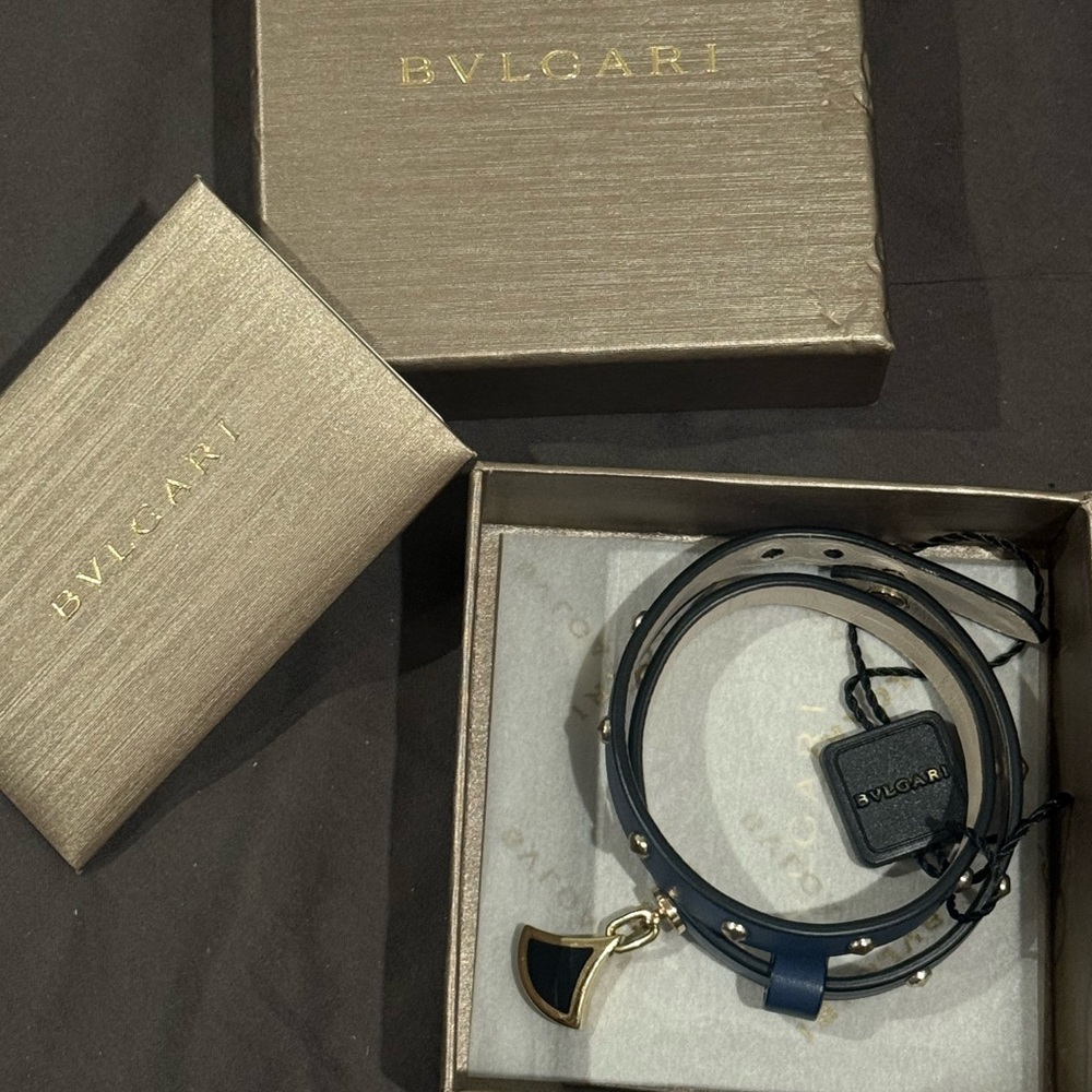 BVLGARI Diva's dream leather bracelet Gold in Leather
